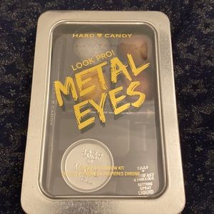 Hard Candy Chrome Eyeshadow Kit
